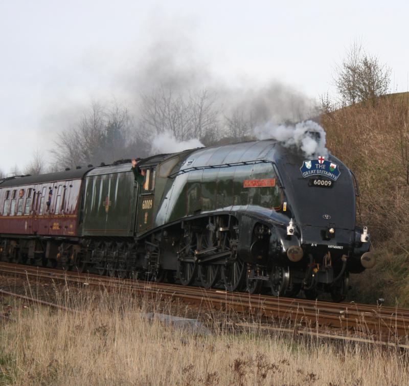 6.30 SPECIAL: Nine whistles through Cupar , 6.30 tonight heading for Edinburgh . Photo of 6.30 SPECIAL