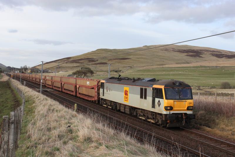 empty cars: 92039 on 6o15 at wandel Photo of empty cars