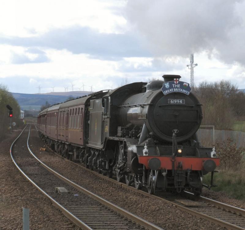 61994 passes Camelon with 1Z66 for Edinburgh: 61994 passes Camelon with 1Z66 for Edinburgh Photo of 61994 passes Camelon with 1Z66 for Edinburgh
