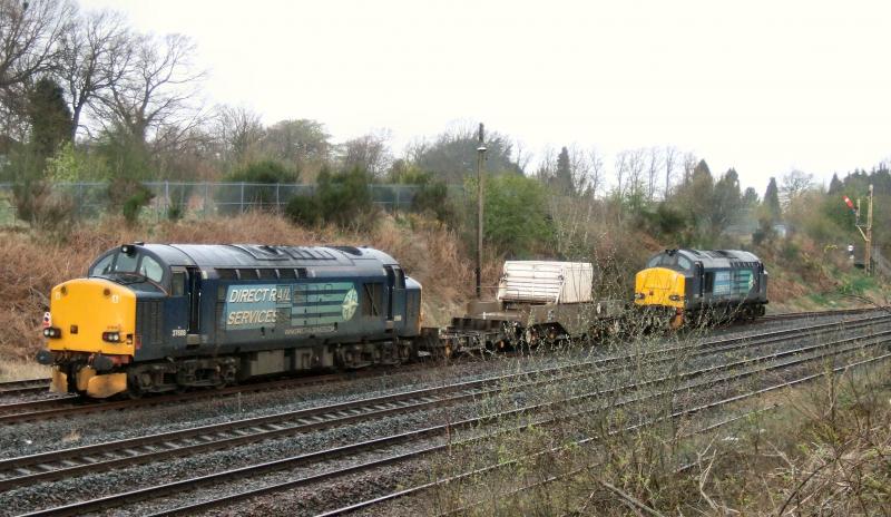 37608 & 259 depart Larbert North DGL with 6S99 for Georgmas Jct.: 37608 & 259 depart Larbert North DGL with 6S99 for Georgmas Jct. Photo of 37608 & 259 depart Larbert North DGL with 6S99 for Georgmas Jct.