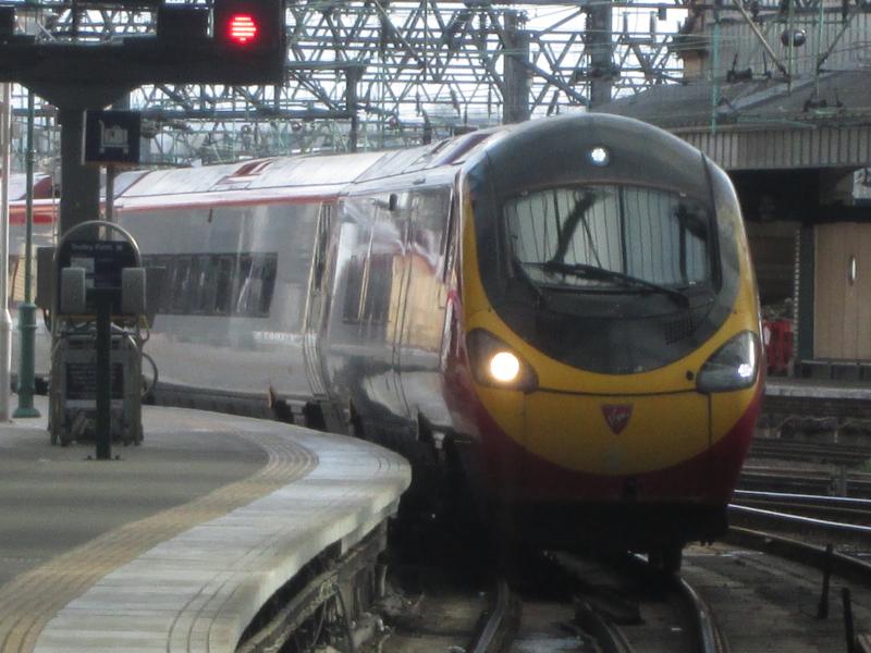 390039 at Glasgow Central: 390039 makes it's arrival into Glasgow Central on Platform 2. Photo of 390039 at Glasgow Central