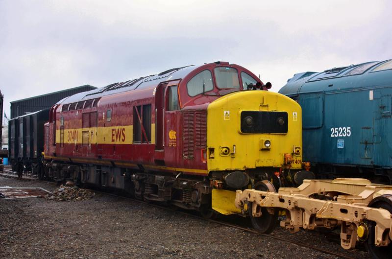 IMG_8481.JPG: 37401 keeps company with 25235 at bo'ness 16.03.13. Photo of IMG_8481.JPG