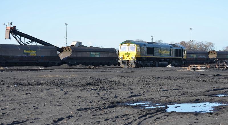 End of the line for Killoch?: 66953 about to take out 6E74 to Drax possibly one of the last coal trains out of Killoch Photo of End of the line for Killoch?