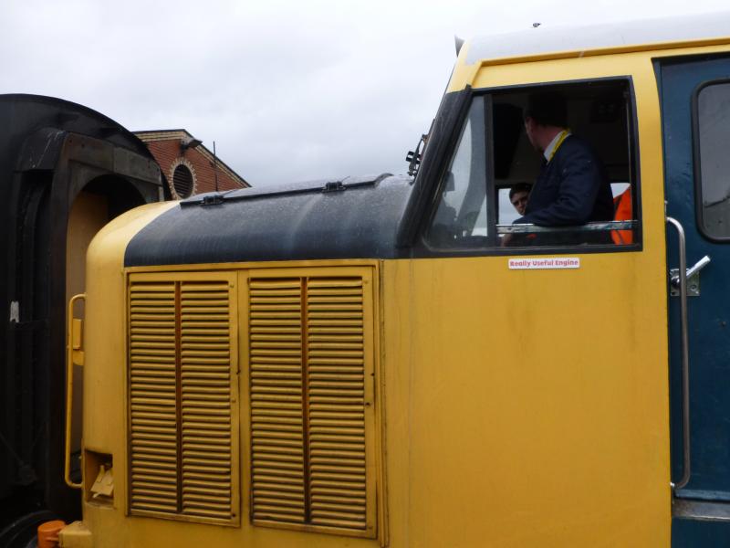 really useful engine: 37175 getting into the Thomas Day spirt Photo of really useful engine