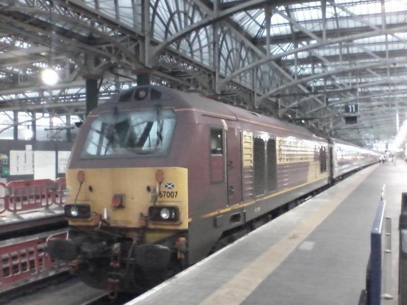 67007: empty beds Central 30/05/13 Photo of 67007