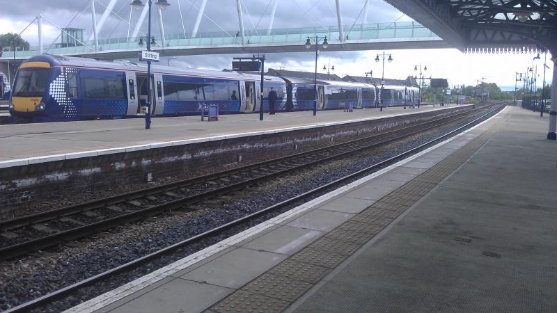 170476: A 170 on platform 7 at Stirling with a service for Glasgow. Photo of 170476