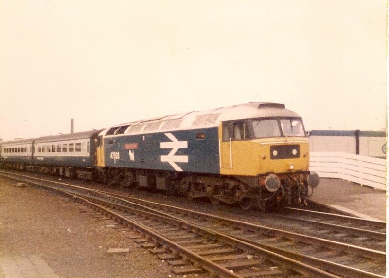 47593: 47593 pauses at Kirkcaldy on 20th May 1985 with the 16.55 Edinburgh-Aberdeen.Taken with my Kodak Disc camera so not great quality. Photo of 47593