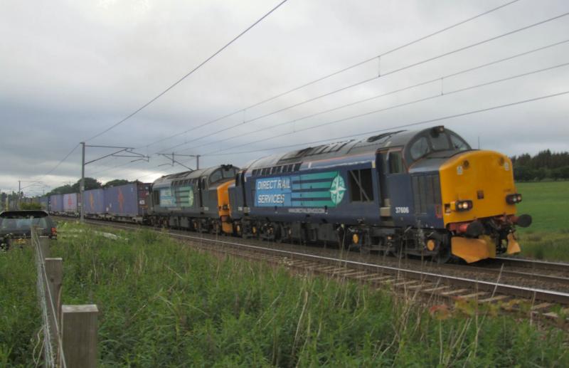 37606 & 218 pass Cartland with 4M82 for Daventry.: 37606 & 218 pass Cartland with 4M82 for Daventry. Photo of 37606 & 218 pass Cartland with 4M82 for Daventry.