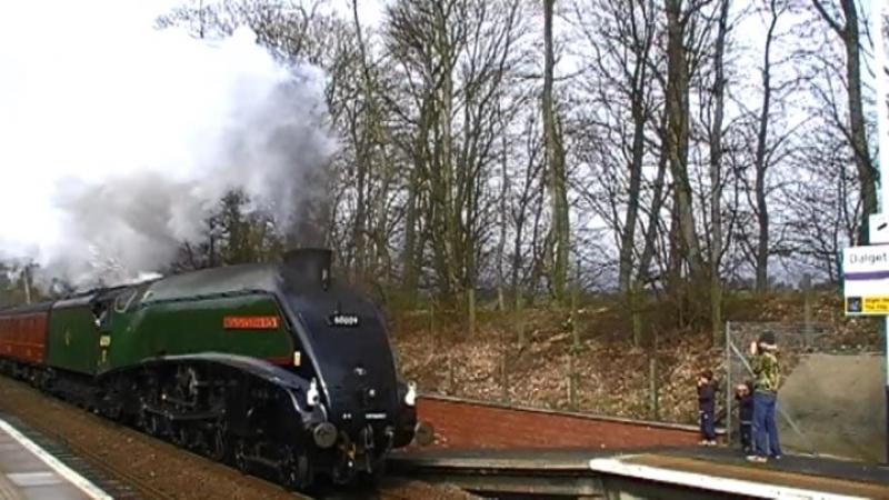 A4 at Dalgety Bay : A4 60009 Union of South Africa at Dalgety Bay, Fife on The Forth Circle rail tour, 2013. Photo of A4 at Dalgety Bay
