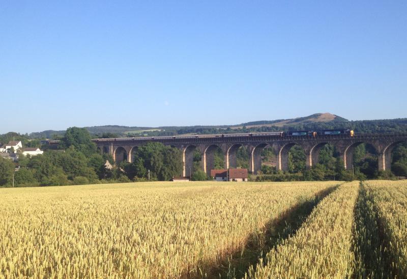 37423 37409 19/07/13 Northern Belle Linlithgow Viaduct: Photo of 37423 37409 19/07/13 Northern Belle Linlithgow Viaduct