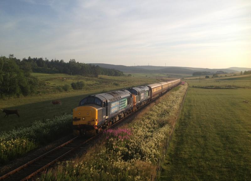 37425 37423 20/07/13 Northern Belle Keith: Photo of 37425 37423 20/07/13 Northern Belle Keith