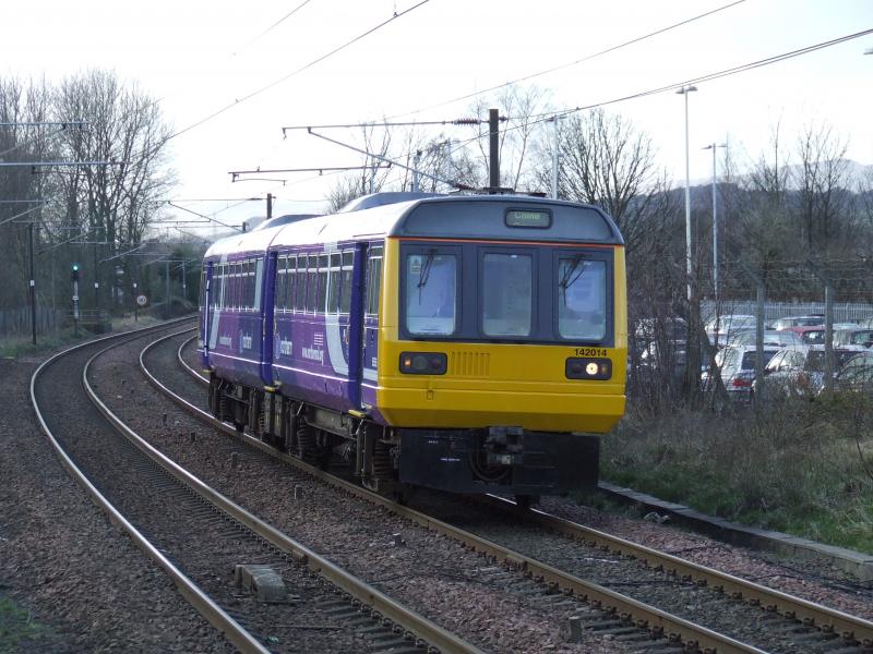 Northern Pacer going to Glasgow Works: 142014 passing through Johnstone station on it's way to Glasgow Works for an overhaul on 27th Feb 08 Photo of Northern Pacer going to Glasgow Works