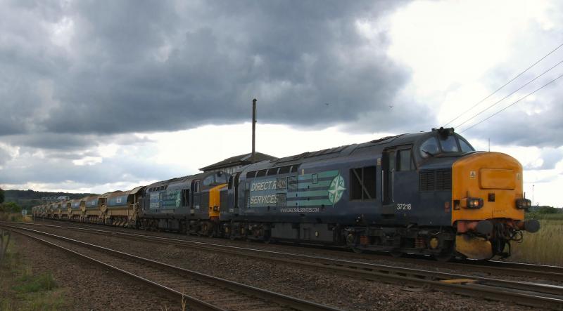 37218 & 605 pass Larbert Junction with 6Z50 Mossend - Fearn Ballast.: 37218 & 605 pass Larbert Junction with 6Z50 Mossend - Fearn Ballast. Photo of 37218 & 605 pass Larbert Junction with 6Z50 Mossend - Fearn Ballast.