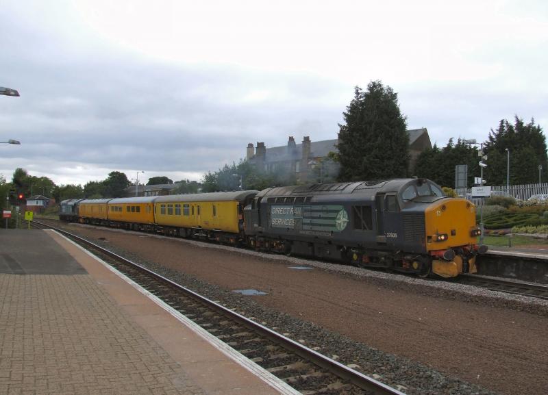 37608 & 606 on 1Q14 at Larbert.: 37608 & 606 on 1Q14 at Larbert. Photo of 37608 & 606 on 1Q14 at Larbert.