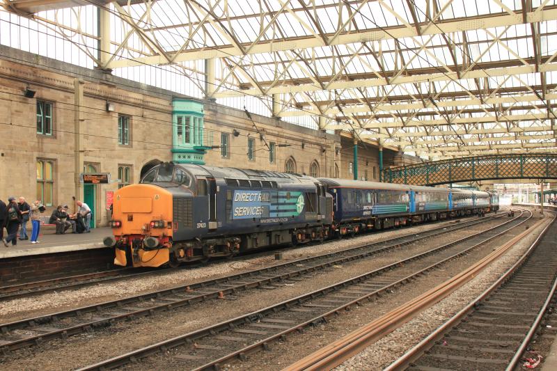 Drs Charter: 37423 on the rear withh 37261 on the front 0n 1Z?? the 14.40 Newcastle to Carlisle under the roof in Platform 3 Carlisle on 17/08/2013 Photo of Drs Charter