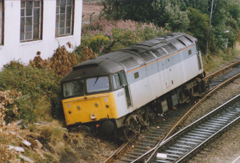 In trouble: 47303 comes a cropper whilst running round at Grangemouth Jnc Photo of In trouble