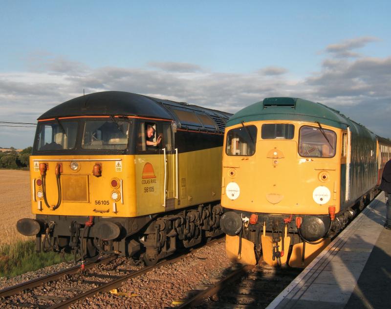 56105 and 26038 at Manuel.: 56105 and 26038 at Manuel. Photo of 56105 and 26038 at Manuel.