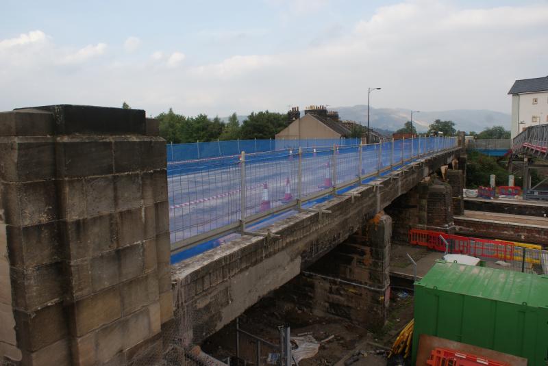 Shore Road Bridge 25.08.13 002: Shore Road Bridge from the temporary footbridge on 25.08.13 Photo of Shore Road Bridge 25.08.13 002
