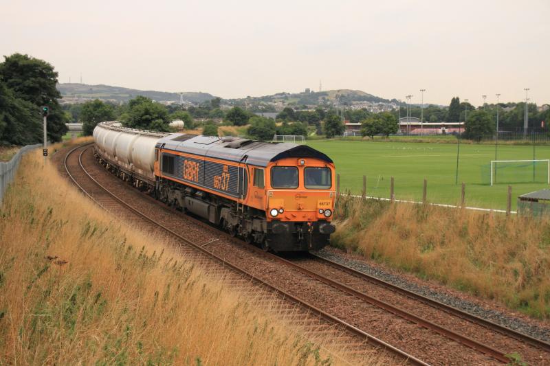 Sub rush hour part 2: 66737 on 6E45 08.07 Fort William to North Blyth passing Peffermill Playing Fields on 23/08/2013 Photo of Sub rush hour part 2