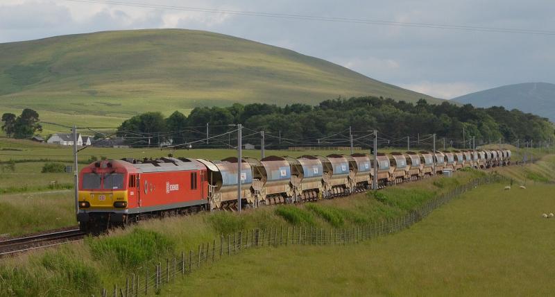 DBS. Delaying ballast slightly.: 92016 brings a very late (about 3 and a half hours)6S51 Carlisle to Mossend past Wandel Mill on July 16th. Photo of DBS. Delaying ballast slightly.