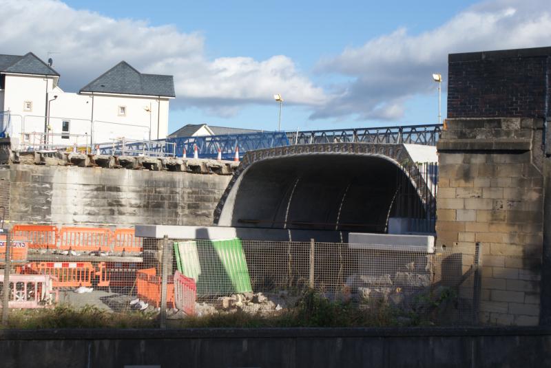 Some Con-arch sections at Shore Road Span 5 were placed last night: 5no internal Con-arch sections at Shore Road Span 5 were placed last night. 10.09.13 Photo of Some Con-arch sections at Shore Road Span 5 were placed last night