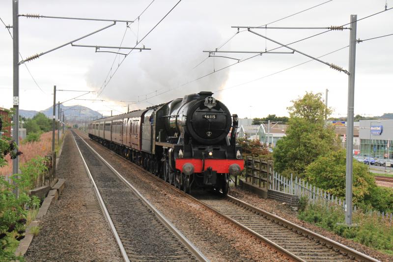 46115 on 1Z46: 46115 on 1Z46 10.19 Edinburgh Waverley to Perth approaching Edinburgh Park on 23/09/2013. Photo of 46115 on 1Z46