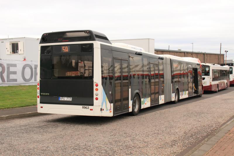 Bendybus at Marine gardens: Volvo Bendybus on service 5A Sundbyvester Pl at marine gardens on 23/09/2013. Not much use as a demonstrator as the doors are on the wrong side. Photo of Bendybus at Marine gardens