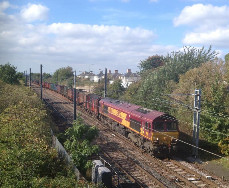 66103 7Z44 Inverkeithing Yard to Doncaster Belmont departs Prestonpans Loop: Photo of 66103 7Z44 Inverkeithing Yard to Doncaster Belmont departs Prestonpans Loop