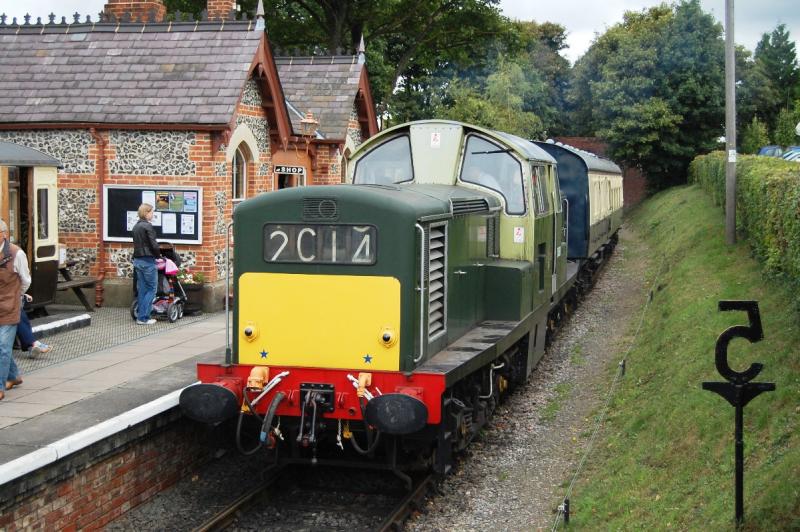 Photo of D8568 at Chinnor