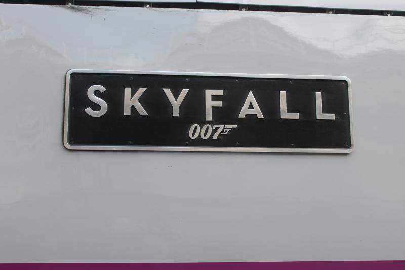 Photo of skyfall nameplate on 91107