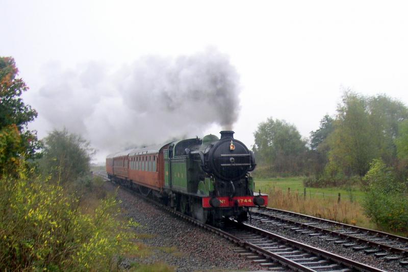 Bo'ness Suburban: LNER N2 1744 approaches Kinneil Halt during the Steam Gala on 19 October 2013. Photo of Bo'ness Suburban
