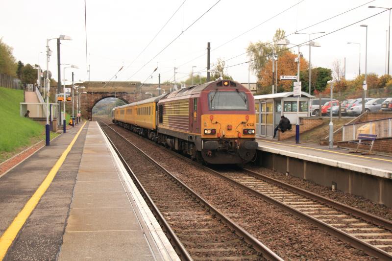 67028 on 1Q01: 67028 leading topn tail 67026 on 1Q01 10.38 Heaton T&R.S.M.D. to Derby R.T.C.(Network Rail) passing through Musselburgh Station on 21/10/2013. Photo of 67028 on 1Q01