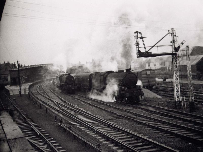 B1 and Black 5 at Larbert: A Black 5 pauses in the Down Slow loop at Larbert whilst a B1 passes on a passenger train. Photo of B1 and Black 5 at Larbert