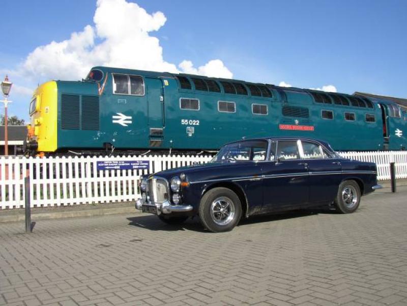 deltic22.jpg: Deltic and Rover P5B Coupe at Bo'ness. Photo of deltic22.jpg