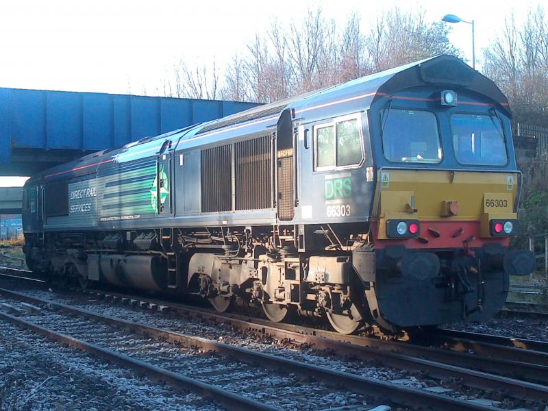 Fouldubs: DRS 66303 at Grangemouth getting ready to work 4A13 to Aberdeen Photo of Fouldubs