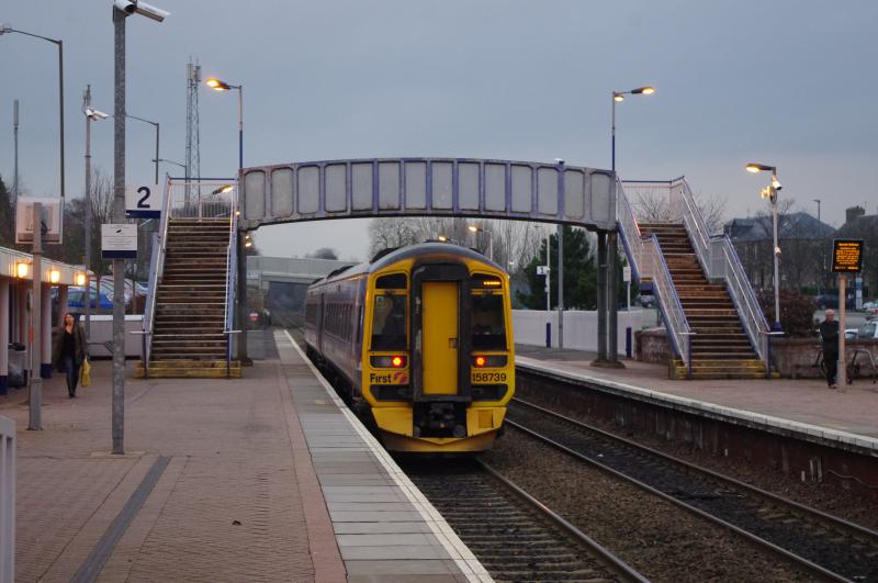 158739: 158739 at Falkirk G'ston. 11DEC13 Photo of 158739
