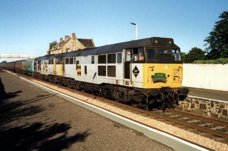 31s at Springfield: A pair of 31s head south at Springfield Photo of 31s at Springfield