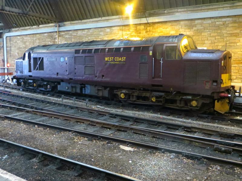 37516 parked @ buffers in Perth - 31/01: Photo of 37516 parked @ buffers in Perth - 31/01