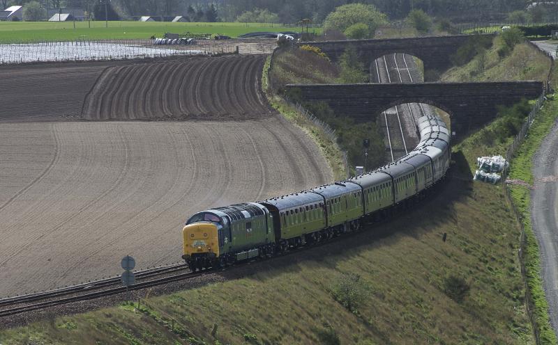 55002 BETWEEN INVERKEILOR AND LUNAN BAY STNS 12.4.14.jpg: 55002 between inverkeilor and lunan bay en route to aberdeen from york 12.4.14 Photo of 55002 BETWEEN INVERKEILOR AND LUNAN BAY STNS 12.4.14.jpg