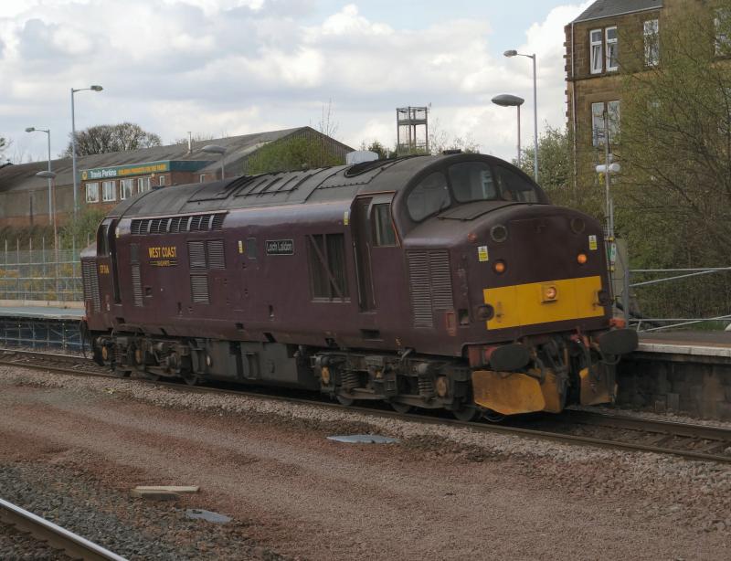 37516 passes Larbert with 0Z37 for Bo'ness.: 37516 passes Larbert with 0Z37 Boat of Garten - Bo'ness. Photo of 37516 passes Larbert with 0Z37 for Bo'ness.