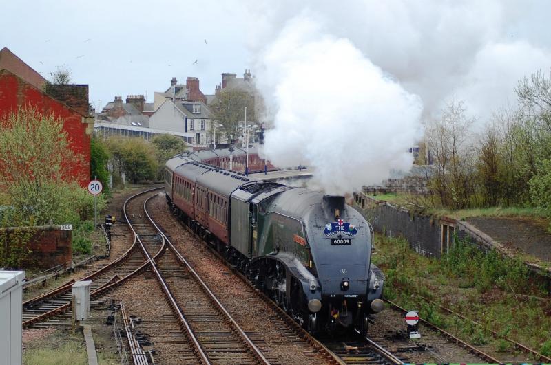60009 Union of South Africa: A4 60009 Union of South Africa passes Arbroath SB with 1Z60 Edinburgh - Inverness via Aberdeen Photo of 60009 Union of South Africa