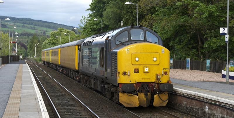 37419 TEST TRAIN AT PITLOCHRY 10.5.14 (1).jpg: Photo of 37419 TEST TRAIN AT PITLOCHRY 10.5.14 (1).jpg