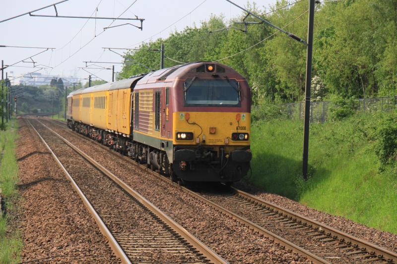 1Q47: 67008 leading on 1Q47 10.38 Heaton T & RSMD to Derby RTC approaching Musselburgh on 19/05/2014 Photo of 1Q47