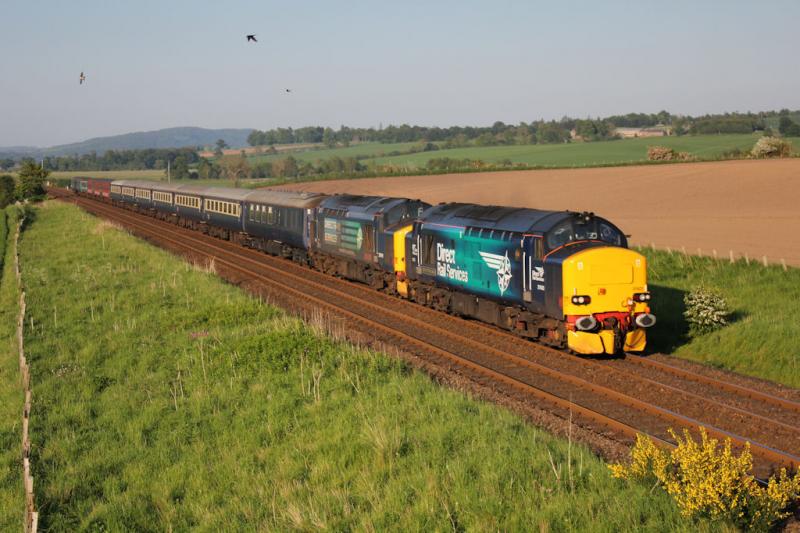 1Z52_Inverness_Crewe: 37423+37419 passing Forteviot Photo of 1Z52_Inverness_Crewe