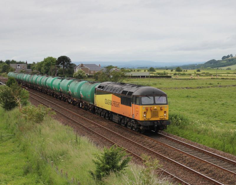 Photo of 56094 passes Forteviot with 6L82 for Linkswood