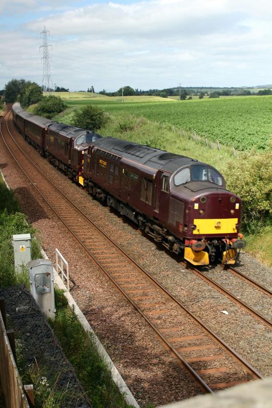 Royal Scotsman passes Luncarty: Denmarkfield Bridge Photo of Royal Scotsman passes Luncarty