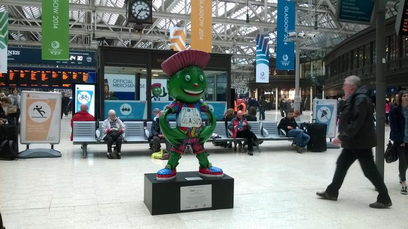 A New Type of Commuter at Glasgow Central: Clyde has found his way to Central Station. Wonder what train he will be getting? Photo of A New Type of Commuter at Glasgow Central