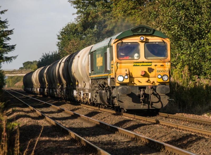 66622: 66622 heads north at Forgandenny. 01/09/14 Photo of 66622