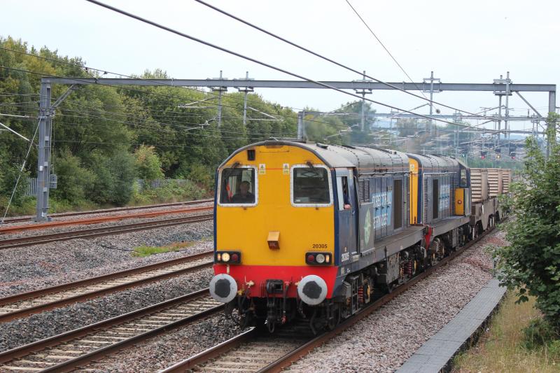 choppers: 20305+20303 on 6m22 at arklstone Photo of choppers