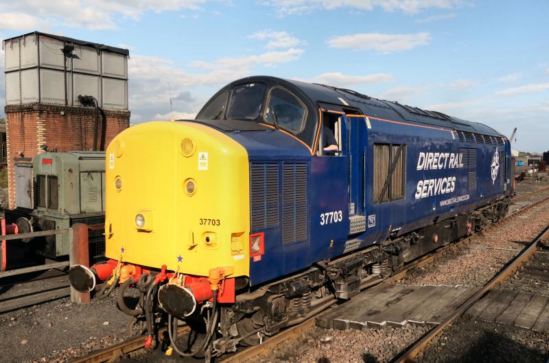 37703 at Bo'ness: 37703 at Bo'ness Photo of 37703 at Bo'ness